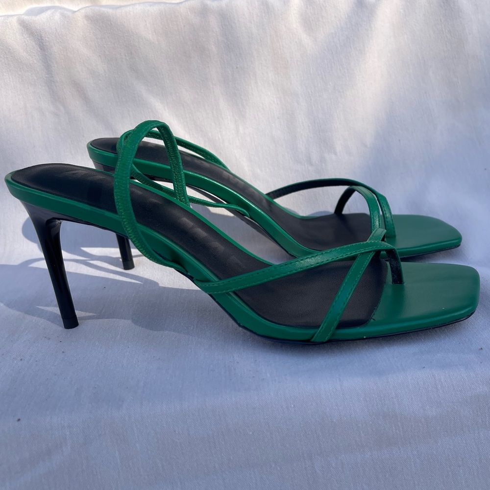 Alias Mae sandals, size 38